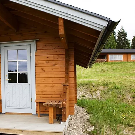 萨尔哥拉蒂度假宾馆 度假居 *