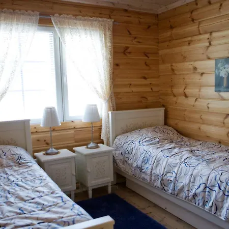 度假居 萨尔哥拉蒂度假宾馆 Längelmäki